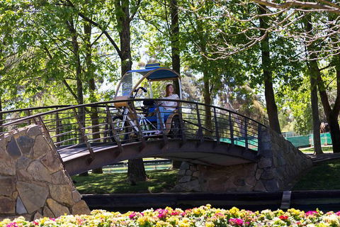 Adelaide 90-Minute Pedicab Tour: Scenic Green & River Experience - Accommodation Broadbeach 5