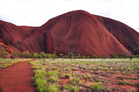 Ayers Rock Combo: Uluru Base And Sunset Plus Uluru Sunrise And Kata Tjuta With An Optional BBQ Dinner Or Kings Canyon Day Trip - Accommodation Broadbeach 5
