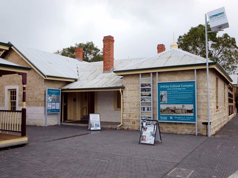 ArtGeo Cultural Complex - Accommodation Broadbeach 1