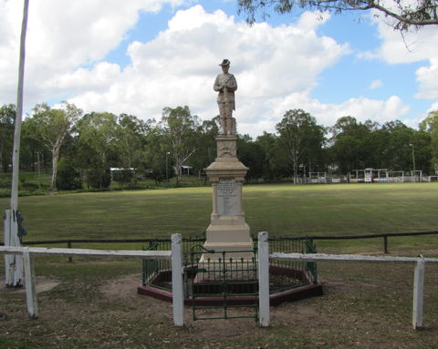 Apple Tree Creek War Memorial - Accommodation Broadbeach 0