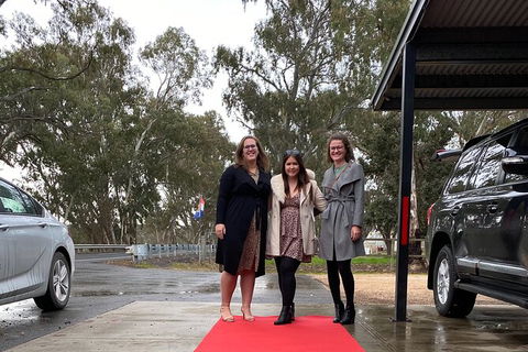 Adelaide Hills Wineries & Hahndorf - Accommodation Broadbeach 5