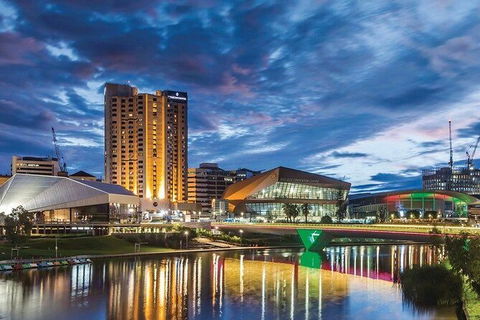 Adelaide Airport Transfers : Adelaide City To Airport ADL In Business Car - Accommodation Broadbeach 2