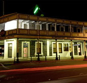 Alberton Hotel - Accommodation Broadbeach