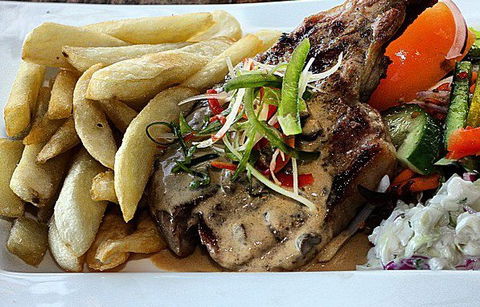 Outback Jacks Bar & Grill - Accommodation Broadbeach 2