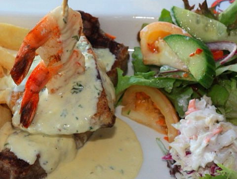 Outback Jacks Bar & Grill - Accommodation Broadbeach 3