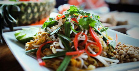 Mons Ban Sabai Thai Restaurant - Accommodation Broadbeach 3