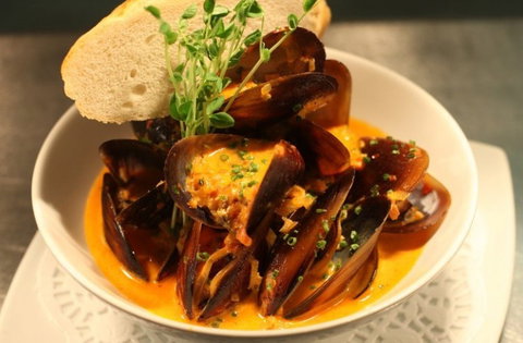 Garlic Clove Restaurant - Accommodation Broadbeach 3