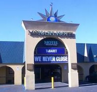 Monash Hotel  - Accommodation Broadbeach