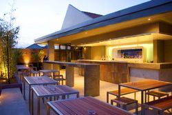 The Bended Elbow - Accommodation Broadbeach 0