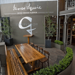 Grosvenor Hotel - Accommodation Broadbeach 2