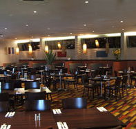 Sandbelt Club Hotel - Accommodation Broadbeach