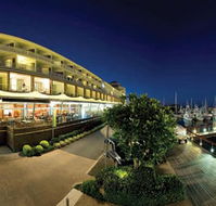 B - Accommodation Broadbeach