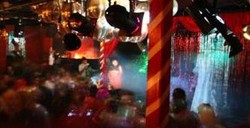 Q Bar - Accommodation Broadbeach 0