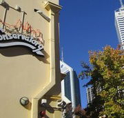 Conservatory Bar - Accommodation Broadbeach