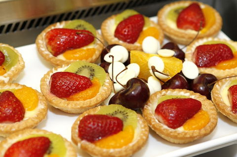 Atrium Garden Restaurant - Accommodation Broadbeach 2