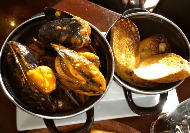 Aldo's Cafe And Pizzeria - Accommodation Broadbeach 1