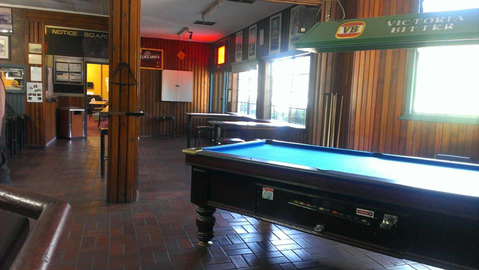 Lakes Creek Hotel - Accommodation Broadbeach 1