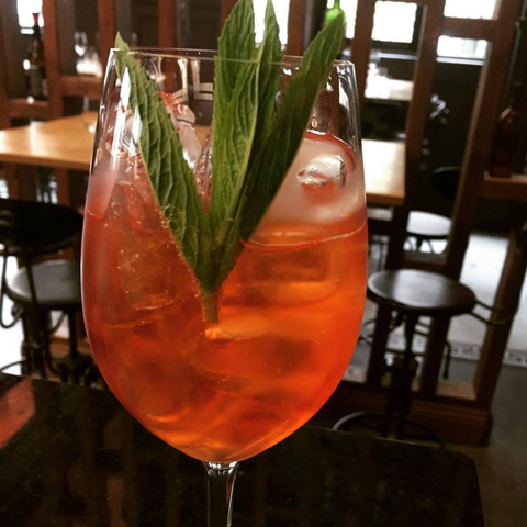 Reserve Wine Bar - Accommodation Broadbeach 4