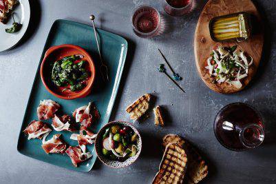 St Elmo Dining Room & Bar - Accommodation Broadbeach 1