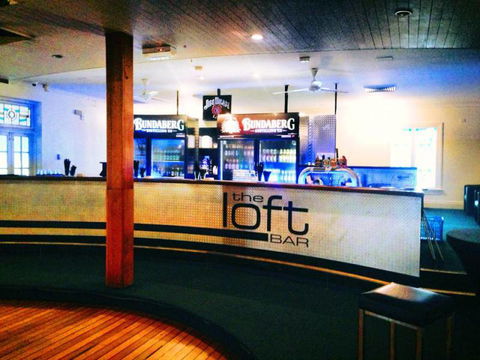 Seaview Hotel - Accommodation Broadbeach 1