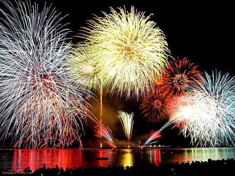 Sydney Harbour New Year’s Eve Fireworks Dinner Cruises - Accommodation Broadbeach 0