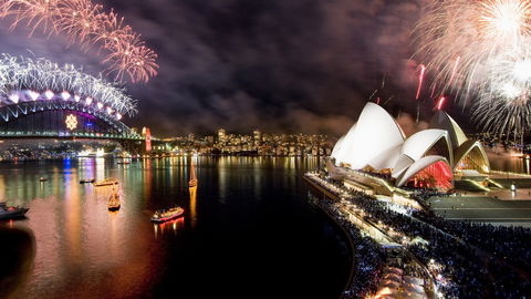 Sydney Harbour New Year’s Eve Fireworks Dinner Cruises - Accommodation Broadbeach 2