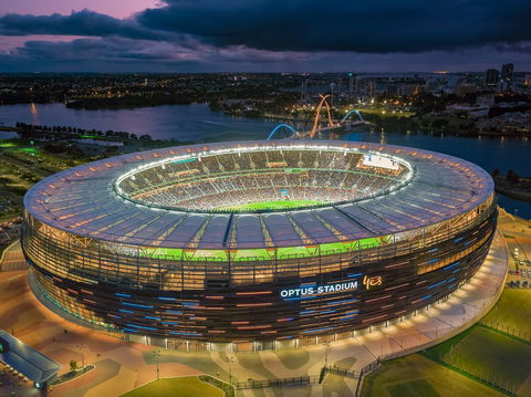 Fremantle Dockers V West Coast Eagles - AFL Round 7 - Accommodation Broadbeach 2