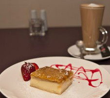 Orexi Greek Mediterranean Restaurant - Accommodation Broadbeach 2