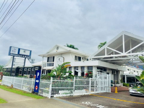Cairns New Chalon - Accommodation Broadbeach 0