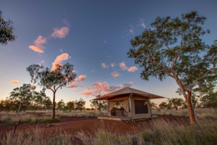 Nanutarra WA Accommodation Broadbeach