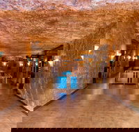 Desert Cave Hotel - Accommodation Broadbeach