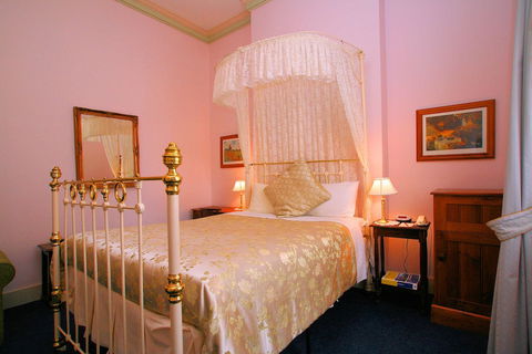 The Lodge On Elizabeth - Accommodation Broadbeach 4