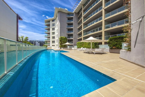 Pacific Suites Canberra - Accommodation Broadbeach 3
