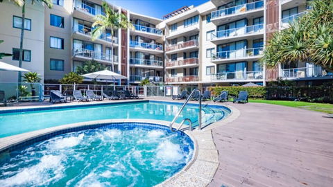Swell Resort Burleigh Beach - Accommodation Broadbeach 3