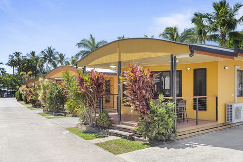 Tasman Holiday Parks - Airlie Beach - Accommodation Broadbeach 1