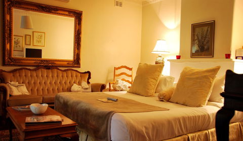 Jacobs Creek Retreat - Accommodation Broadbeach 3