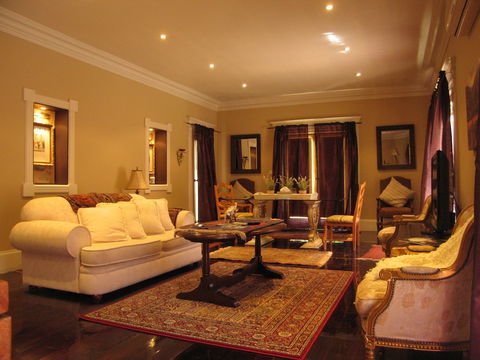 Jacobs Creek Retreat - Accommodation Broadbeach 4