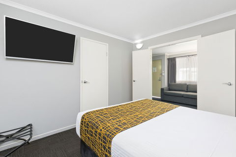 The Stirling Motel - Accommodation Broadbeach 4