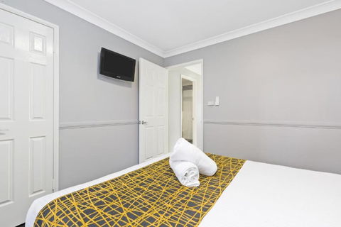 The Stirling Motel - Accommodation Broadbeach 2
