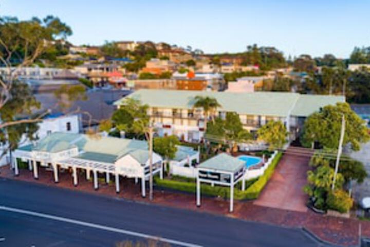 Jerrara NSW Accommodation Broadbeach