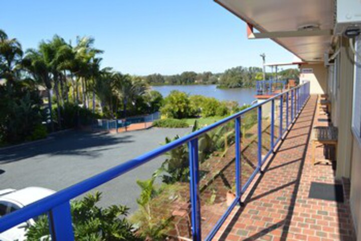 Taree NSW Accommodation Broadbeach