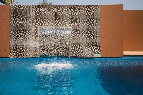 Rocky Resort Motor Inn - Accommodation Broadbeach 6