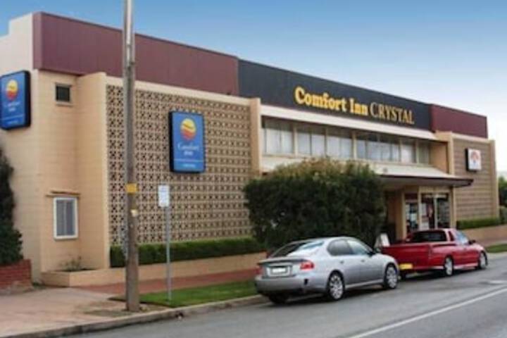 Broken Hill NSW Accommodation Broadbeach