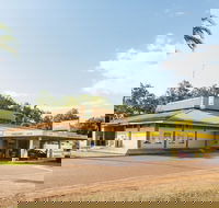 Albatross Bay Resort - Accommodation Broadbeach