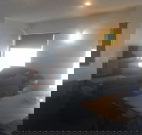 Penguin Seaside Motel - Accommodation Broadbeach