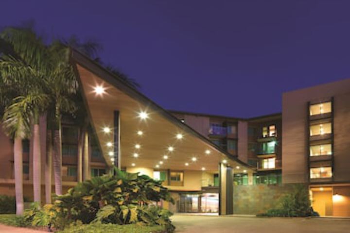 Geurie ACT Accommodation Broadbeach