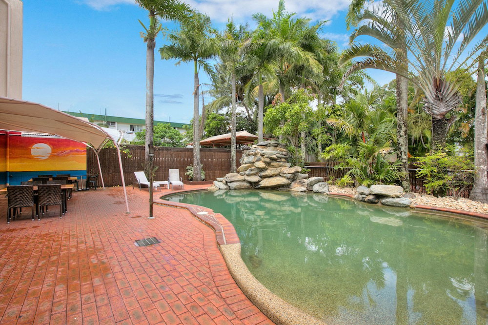 Cairns QLD Accommodation Broadbeach