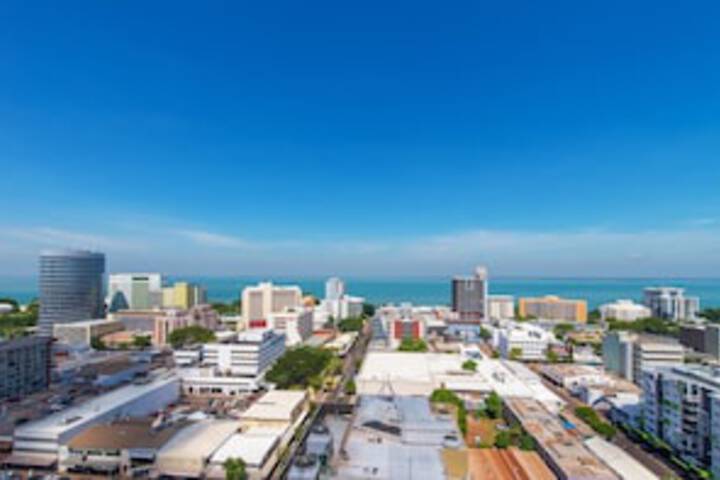 Almonds ACT Accommodation Broadbeach