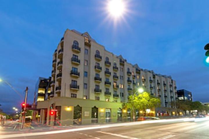 Adelaide City SA Accommodation Broadbeach