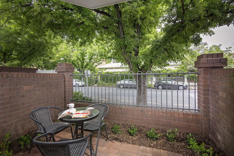 Adelaide Inn - Accommodation Broadbeach 4